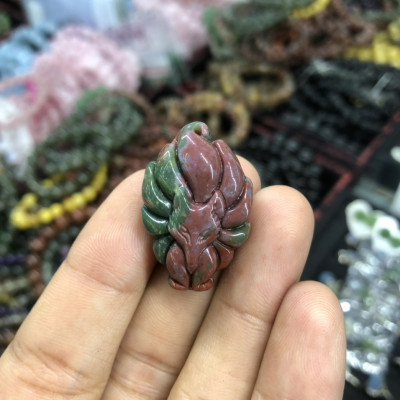 Mặt dây chuyền Hồ Ly phong thủy đá ngọc băng tảo