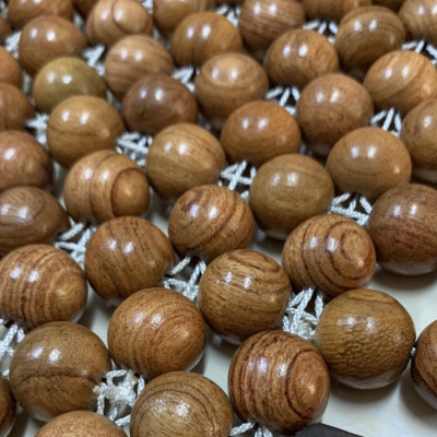 Chiếu Hạt Gỗ Hương Mộc Cao Cấp - Kích Thước 1,6mx2m hạt 1.8cm ( Mian .vn ) 