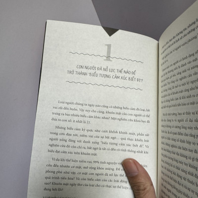 LOÀI NGƯỜI CÓ GÌ NGOÀI TINH KHÔN? - SME – Gloria dịch – NXB Thế giới – AZ Viet Nam