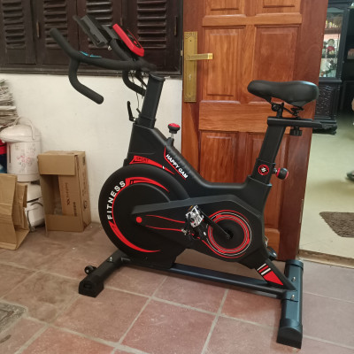 Xe đạp tập thể dục PRO-S500 tập thể hình tại nhà