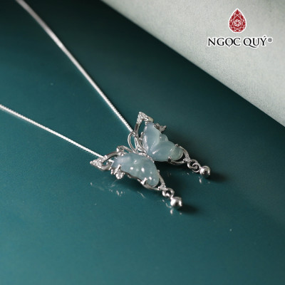 Dây chuyền hồ điệp phỉ thúy lam ngọc nếp băng type A bọc bạc  - 21x24mm mệnh thủy mộc - Ngọc Qúy Gemstones