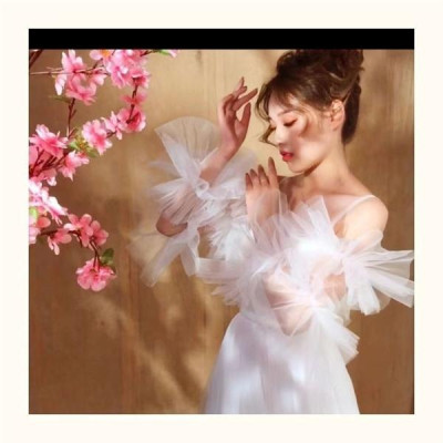 Găng tay nữ vải voan xếp ly phồng dễ thương mẫu mới t9-2023