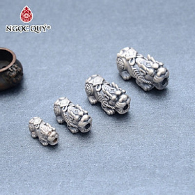 Charm bạc tỳ hưu may mắn xỏ ngang - Ngọc Quý Gemstones