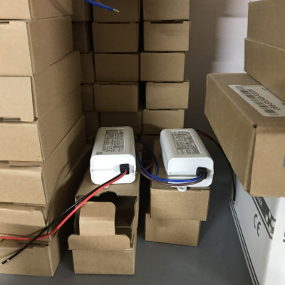 Nguồn LED 5V 2A APV-12-5 Meanwell