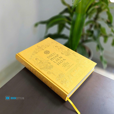 Kinh Diệu Pháp Liên Hoa (Bản cao cấp, bìa cứng, màu vàng, có hộp, khổ to)