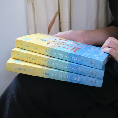 Sách Hạc Trắng Xòe Cánh | Văn Học Đương Đại | Yoko Tawada | San Hô Books