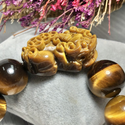 Vòng Thạch Anh Mắt Hổ vàng nâu 18mm mix tỳ hưu đá