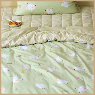 Chăn Chần Bông Arize Vải Microfiber Sheep 1.5x2m