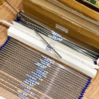 Phi Ø 10 dài 600mm 60cm mũi khoan bê tông SDS xuyên tường đầu thập 4 cạnh KYNKO MKBTXT- 10600