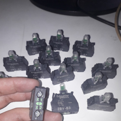 ZBV-B3 Khối đèn cho XB4 hoặc XB5,  Ø22, màu xanh lá cây, LED tích hợp, 24 V AC / DC 