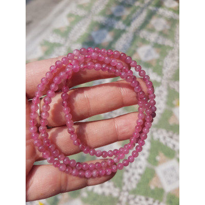 Vòng Tourmaline hồng tự nhiên quấn 3 vòng tay đẹp Size hạt 4mm đeo kiểu rất xinh xắn Chuẩn hợp nữ mệnh Hỏa và mệnh Thổ ạ