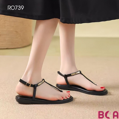 [THANH LỊCH - TINH KHÔI] Thiết Kế Khoe Trọn Bàn Chân Xinh RO739 ROSATA Chỉ Cao 2 Phân Nên Thoải Mái, Tung Tăng Cả Ngày