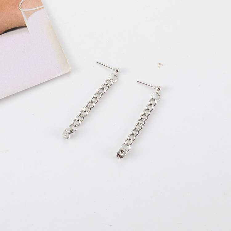 Bông tai thiết kế chữ U lỗ đinh xịn xò
