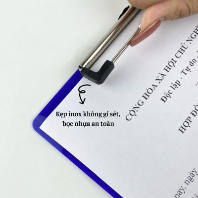 Bìa trình ký mica Enter G02 31.5x21.5cm có kẹp giấy A4 đứng