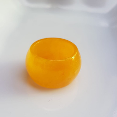 Nhẫn Nam bản hẹ ni 18mm x cao 12mm x dầy 3mm Chất liệu đá mã não vàng anh bóng đẹp Nhẫn lọt lòng 18mm hợp nam mệnh thổ, mệnh Kim, mệnh Thủy đeo đẹp ạ