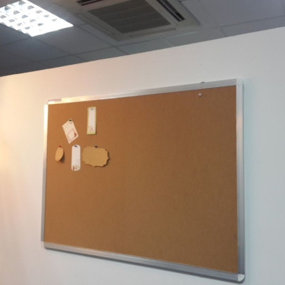 Bảng ghim bần BAVICO bảng giá rẻ tiện lợi 60x100cm