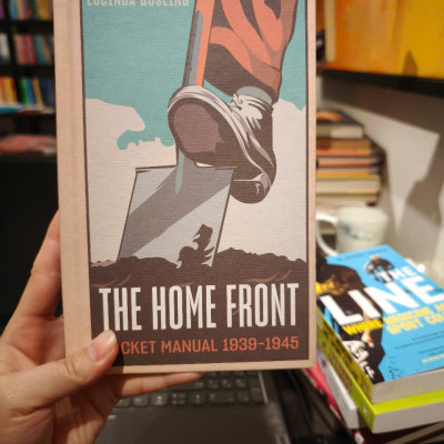 Sách - The Home Front Pocket Manual 1939-1945 by Lucinda Gosling - History / Nonfiction