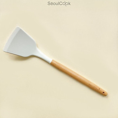 Vá silicon cao cấp chịu nhiệt chống dính cán gỗ Seoulcook, dùng cho nhà bếp, an toàn và dễ dàng vệ sinh