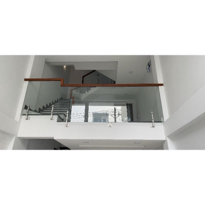 Trụ La Lan can, cầu thang