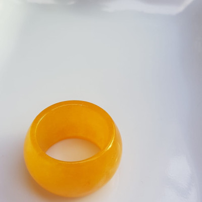Nhẫn Nam bản hẹ ni 18mm x cao 12mm x dầy 3mm Chất liệu đá mã não vàng anh bóng đẹp Nhẫn lọt lòng 18mm hợp nam mệnh thổ, mệnh Kim, mệnh Thủy đeo đẹp ạ