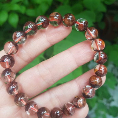 Vòng Tay Phong Thủy Nữ Đá Thạch Anh Ưu Linh Tự Nhiên Bóng Đẹp Size hạt 9mm Màu nâu trắng bóng tự nhiên sang trọng hợp nữ mệnh thổ mệnh kim đeo tốt sức khỏe, hợp tuổi hợp mệnh hợp làm ăn may mắn ạ