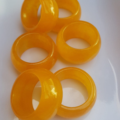 Nhẫn Nam bản hẹ ni 18mm x cao 12mm x dầy 3mm Chất liệu đá mã não vàng anh bóng đẹp Nhẫn lọt lòng 18mm hợp nam mệnh thổ, mệnh Kim, mệnh Thủy đeo đẹp ạ