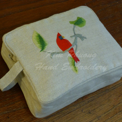 Túi vải thêu tay đựng đồ dùng cá nhân 