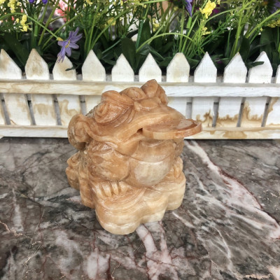 Tượng Cóc Ba Chân, Cóc Ngậm Tiền, Thiềm Thừ phong thủy chiêu tài lộc đá cẩm thạch vân gỗ - Dài 9 cm