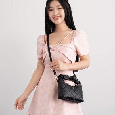 Túi Yuumy ( Thời trang nữ thiết kế quai nhúm size 20 - Túi đeo chéo da Seasand YN271 )