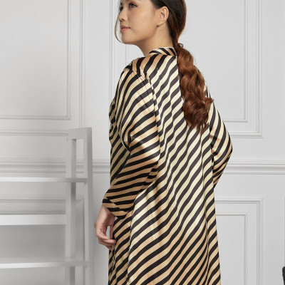 Đầm Ngủ Lụa Satin Cổ Trụ Tay Dài, Lệch Tà Maxivic, La Mộc - MM112110