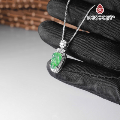 Mặt dây chuyền đính đá phỉ thúy mệnh hỏa mộc - Ngọc Quý Gemstones