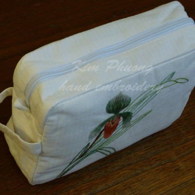 Túi vải thêu tay đựng đồ dùng cá nhân 