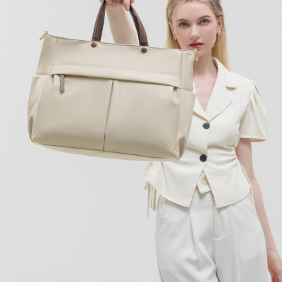 Túi xách nữ công sở dáng ngang cao cấp BEE GEE TN1118