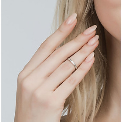 Nhẫn Vàng Trắng 14K Đính Kim Cương