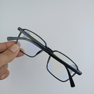 Kính đọc sách gọng nhựa TR90 phom to chống ánh sáng xanh