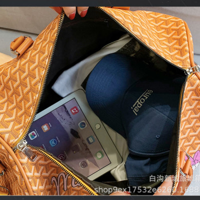 Túi xách du lịch phong cách mới - BEE GEE T1090