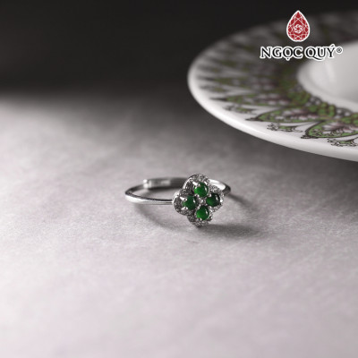 Nhẫn bạc cỏ 4 lá phỉ thú lục đế vương type A hạt 3mm x4 viên mệnh hỏa, mộc - Ngọc Quý Gemstones