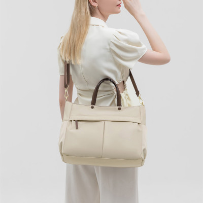 Túi xách nữ công sở dáng ngang cao cấp BEE GEE TN1118