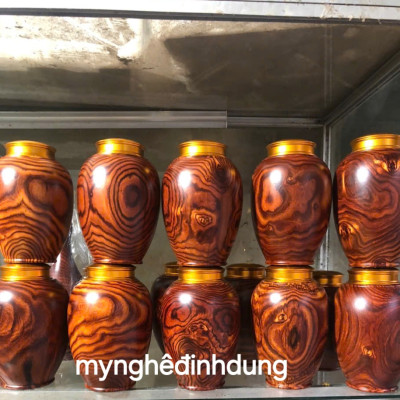 Hộp đựng trà  ( chè ) bằng gỗ  trắc cao 20x11cm đẹp long lanh 