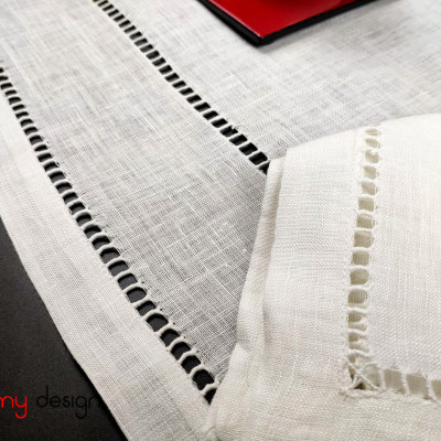 Bộ lót đĩa và khăn ăn linen rua cột