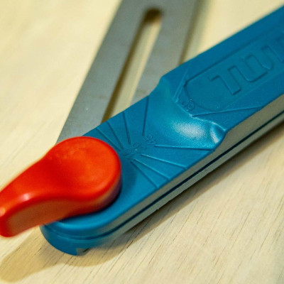 THƯỚC GÓC VUÔNG 150MM TOTAL TAHS181511 - HÀNG CHÍNH HÃNG