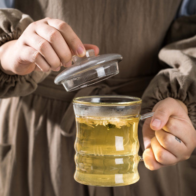 Mẫu ly thủy tinh uống trà có lõi lọc và không lõi lọc