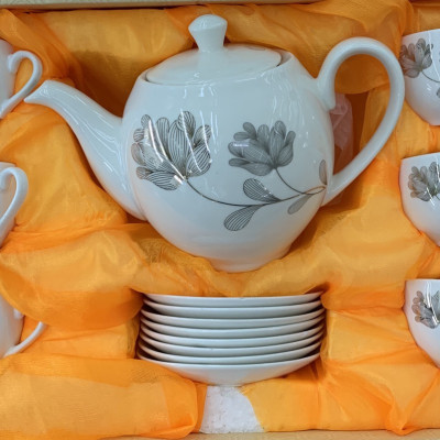 Bộ ấm chén pha trà bằng sứ cao cấp hoa văn trang nhã ( Giao ngẫu nhiên ) - ANTH594