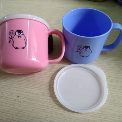 Combo 02 Cốc nhựa uống nước Nakaya 200ml có nắp silicon mềm - Nội địa Nhật Bản