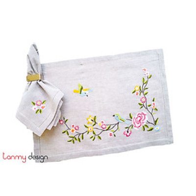 Bộ lót đĩa và khăn ăn linen thêu cành đào chim