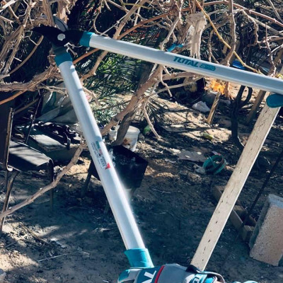 KÉO CẮT CÀNH HẠNG NẶNG 690MM TOTAL THT1527201 - HÀNG CHÍNH HÃNG