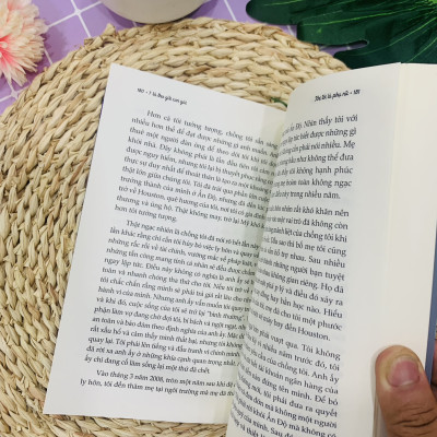 Sách Nuôi Dạy Con 7 Lá Thư Gửi Con Gái: Bài Học Về Tình Yêu Thương, Tinh Thần Lãnh Đạo Và Gia Tài Để Lại