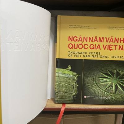 Ngàn năm văn hiến quốc gia Việt Nam (Bìa cứng in màu)