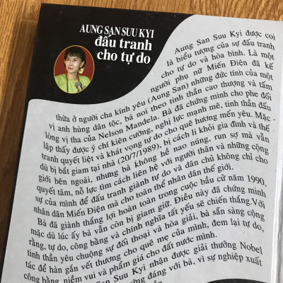 Aung San Suu Kyi Đấu Tranh Cho Tự Do (Tái Bản)