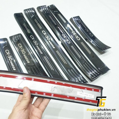 Bộ Ốp bậc cửa, Nẹp bước chân Mazda CX30, CX-30 vân Titan
